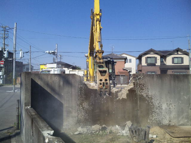 解体事例：名古屋市守山区　擁壁撤去工事2