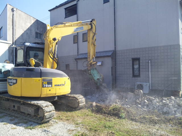 解体事例：名古屋市守山区　擁壁撤去工事4