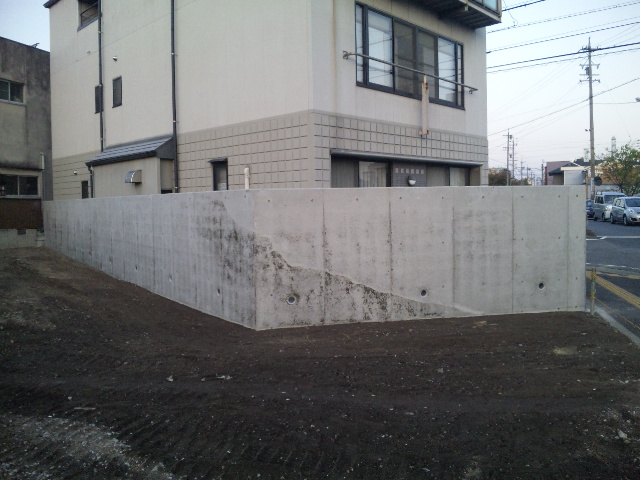 解体事例：名古屋市守山区　擁壁撤去工事11